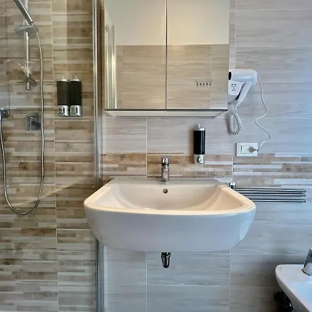 25 Minutes Milano Duomo Elegant Center Sesto Apartment